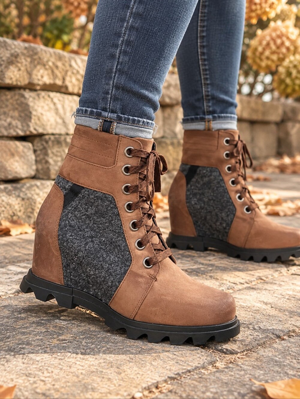 Sorel Women's Joan of Arctic Wedge III Lexie Bootie Size 6